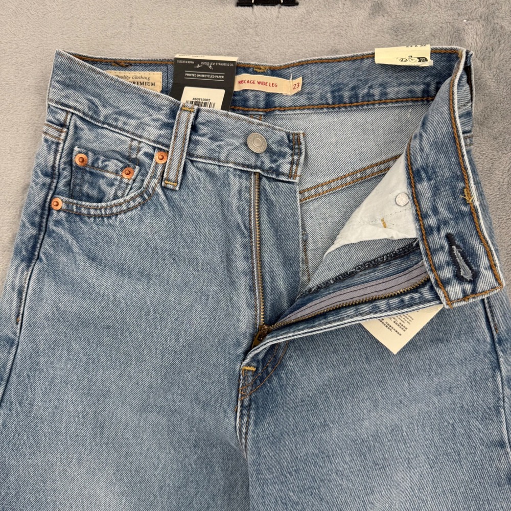 Levis Premium Ribcage Wide Leg Jeans High Rise Women's Size W 23 x L 32 - Picture 3 of 14